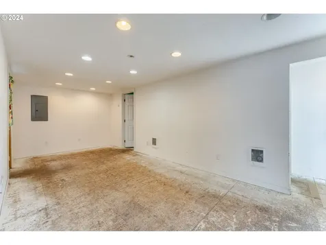 201 E 8th Street Newberg OR 97132