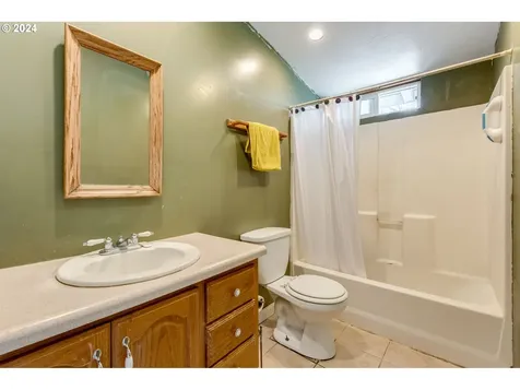 201 E 8th Street Newberg OR 97132
