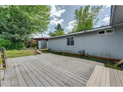201 E 8th Street Newberg OR 97132