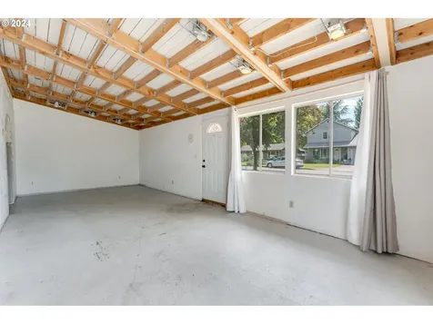 201 E 8th Street Newberg OR 97132