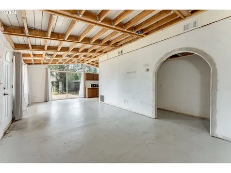 201 E 8th Street Newberg OR 97132