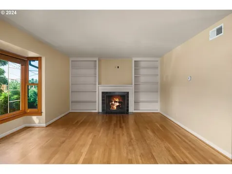 5019 Sw Lowell Street Portland OR 97221