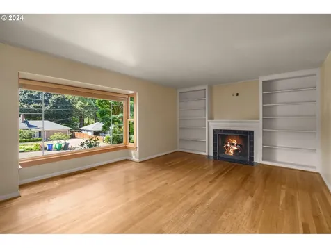 5019 Sw Lowell Street Portland OR 97221