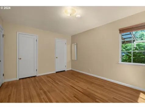5019 Sw Lowell Street Portland OR 97221