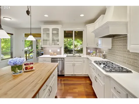 5101 NW 143rd Street Vancouver WA 98685