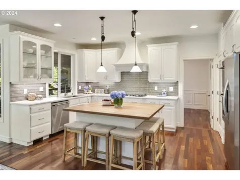 5101 NW 143rd Street Vancouver WA 98685