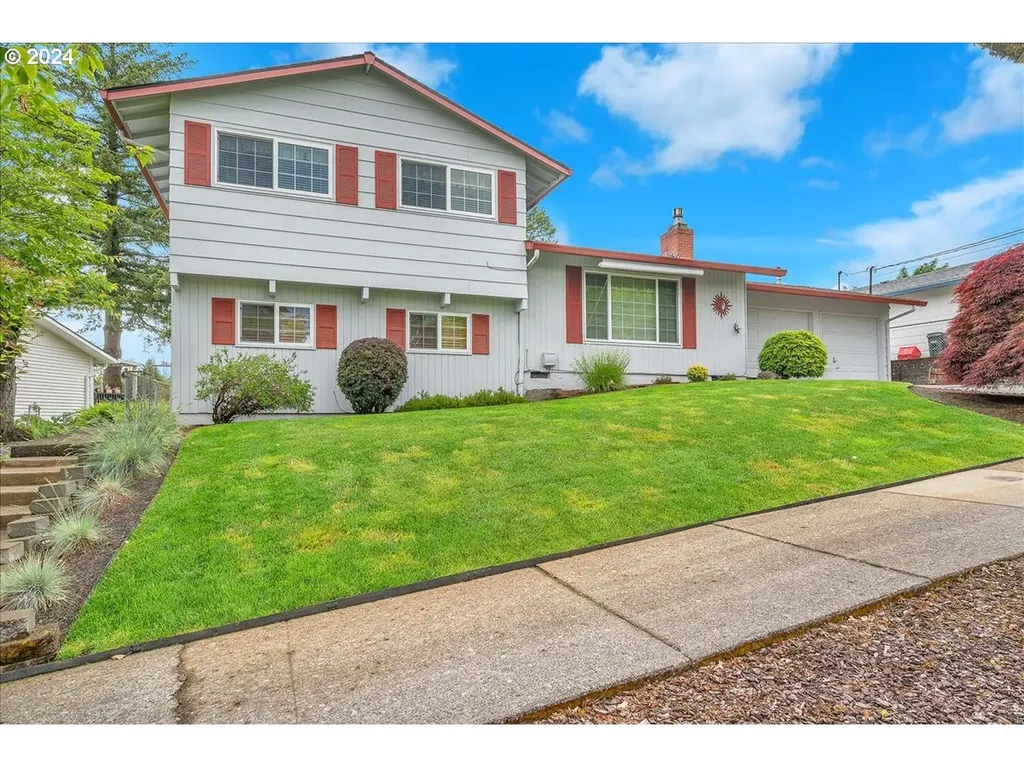 820 Nw Cascade Court Gresham OR 97030