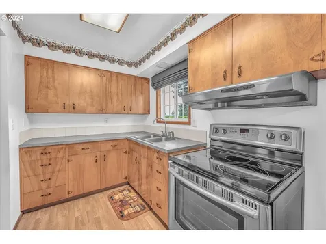 820 Nw Cascade Court Gresham OR 97030