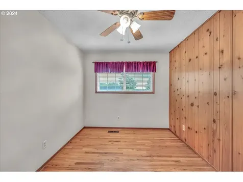 820 Nw Cascade Court Gresham OR 97030