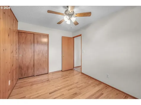820 Nw Cascade Court Gresham OR 97030