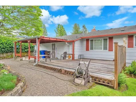 820 Nw Cascade Court Gresham OR 97030