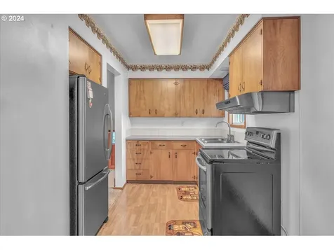 820 Nw Cascade Court Gresham OR 97030