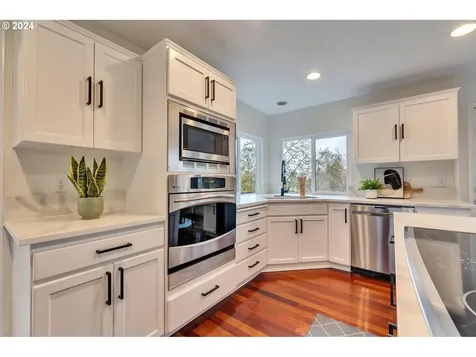 7528 SW Ashford Street Portland OR 97224