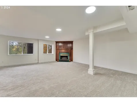 7528 SW Ashford Street Portland OR 97224