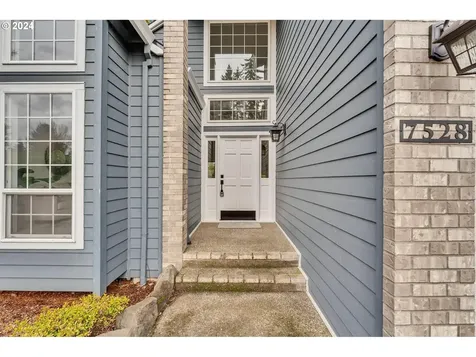 7528 SW Ashford Street Portland OR 97224