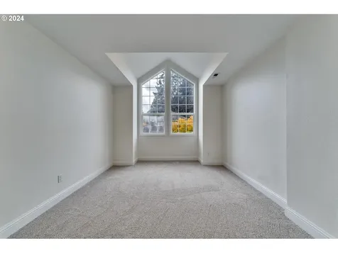 7528 SW Ashford Street Portland OR 97224