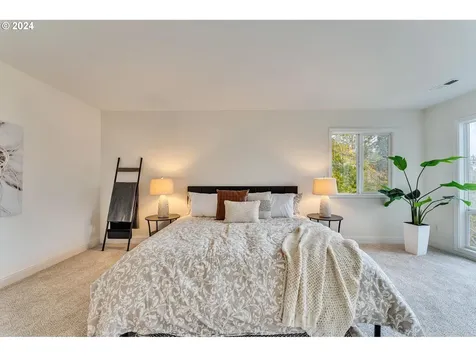 7528 SW Ashford Street Portland OR 97224