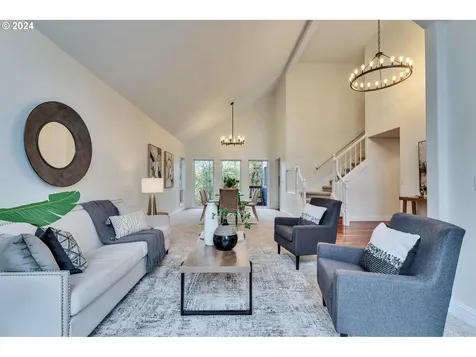7528 SW Ashford Street Portland OR 97224