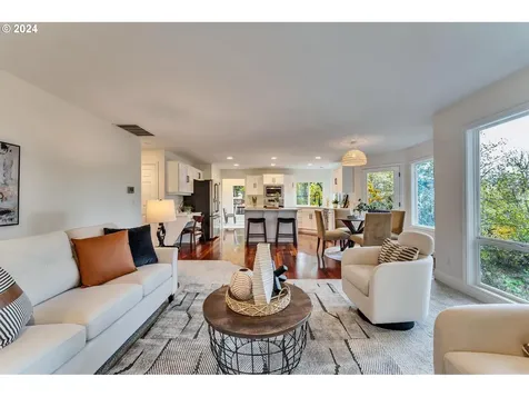 7528 SW Ashford Street Portland OR 97224