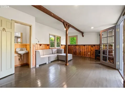7195 Sw Newton Place Portland OR 97225