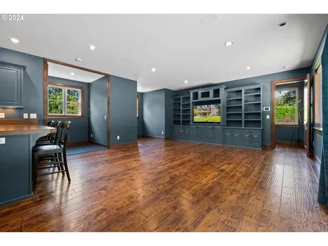 7195 Sw Newton Place Portland OR 97225