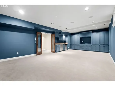 7195 Sw Newton Place Portland OR 97225