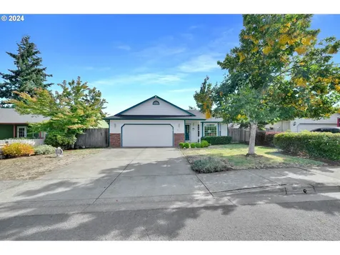 592 Creswood Loop Creswell OR 97426