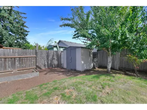 592 Creswood Loop Creswell OR 97426