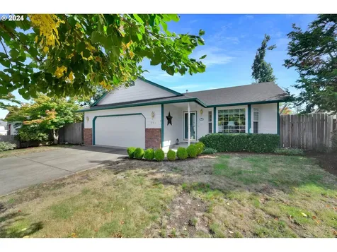 592 Creswood Loop Creswell OR 97426