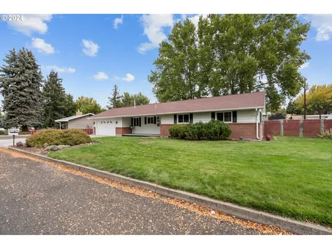1338 SW 41st Street Pendleton OR 97801