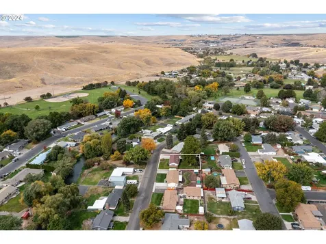 1338 SW 41st Street Pendleton OR 97801
