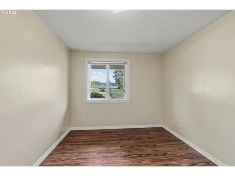 3915 Cherrywood Street Longview WA 98632