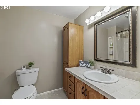 3915 Cherrywood Street Longview WA 98632