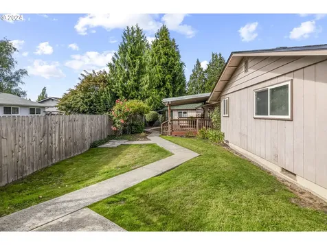 3915 Cherrywood Street Longview WA 98632
