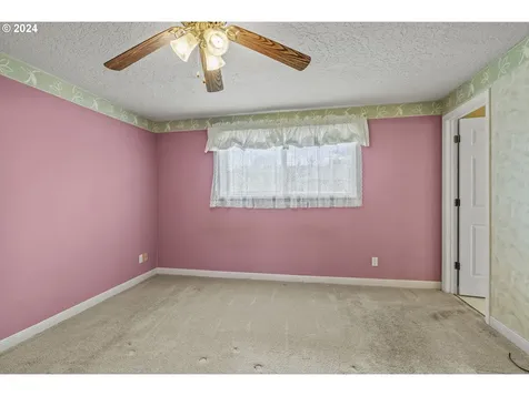 3915 Cherrywood Street Longview WA 98632