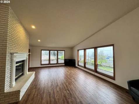 16001 Carson Lane Brookings OR 97415