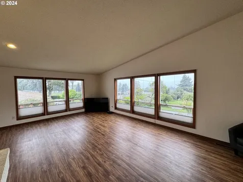 16001 Carson Lane Brookings OR 97415
