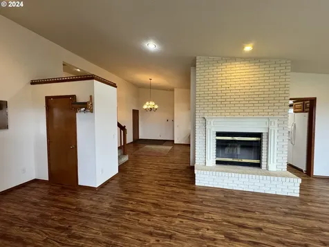 16001 Carson Lane Brookings OR 97415