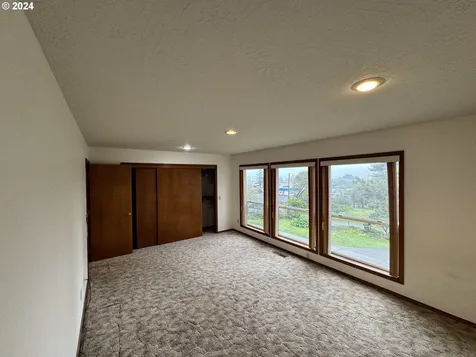 16001 Carson Lane Brookings OR 97415