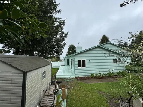 16001 Carson Lane Brookings OR 97415