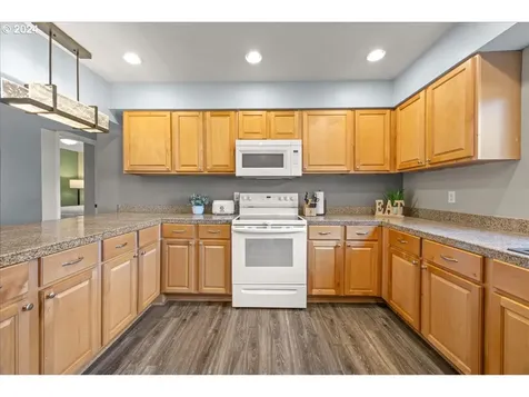 17182 SW Edy Road Sherwood OR 97140