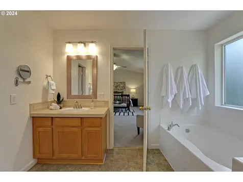 20061 Sw 55th Terrace Tualatin OR 97062