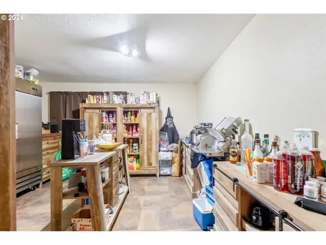 3068 SW Reif Road Powell Butte OR 97753