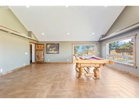 3068 SW Reif Road Powell Butte OR 97753