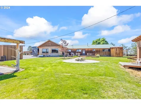 3068 SW Reif Road Powell Butte OR 97753
