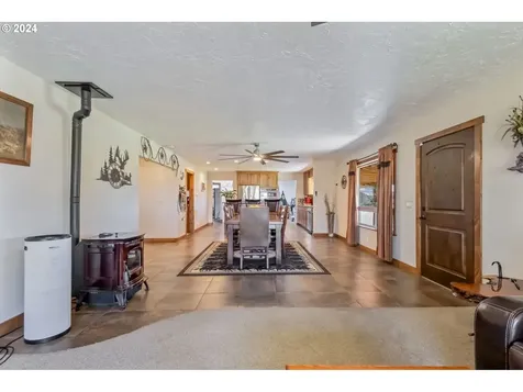3068 SW Reif Road Powell Butte OR 97753