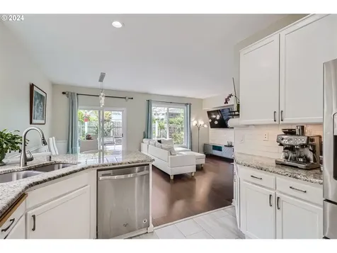 18001 SE 43rd Way Vancouver WA 98683
