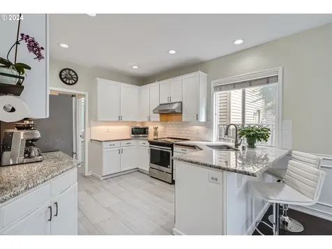 18001 SE 43rd Way Vancouver WA 98683
