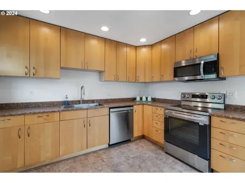 3210 Yeoman Avenue Vancouver WA 98660