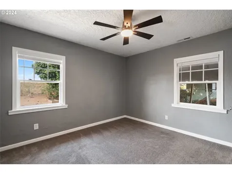 3210 Yeoman Avenue Vancouver WA 98660